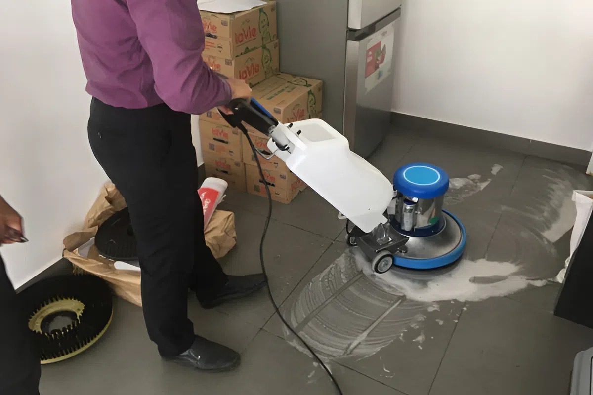 Lưu ý khi chọn mua máy chà sàn công nghiệp chính hãng tránh hàng giả